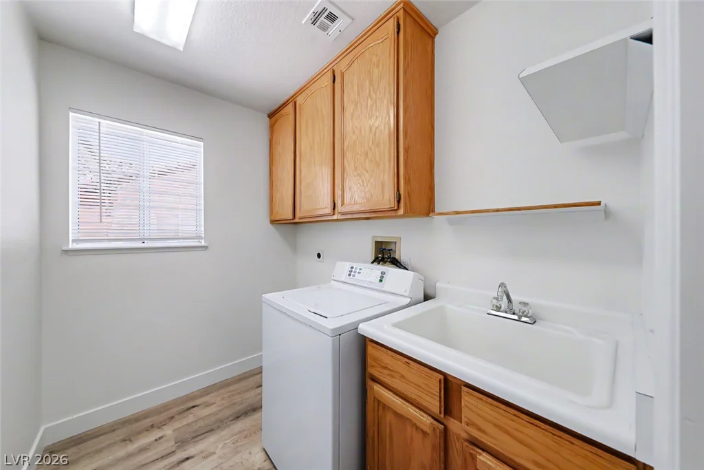 757 Canyon Crest, Las Vegas, NV 89123