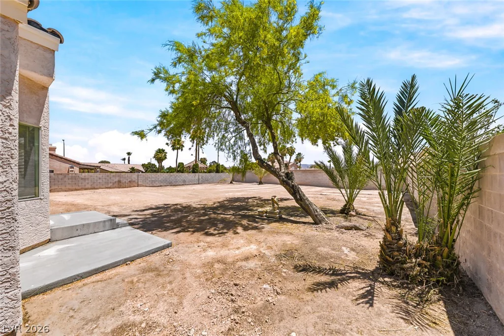 757 Canyon Crest, Las Vegas, NV 89123