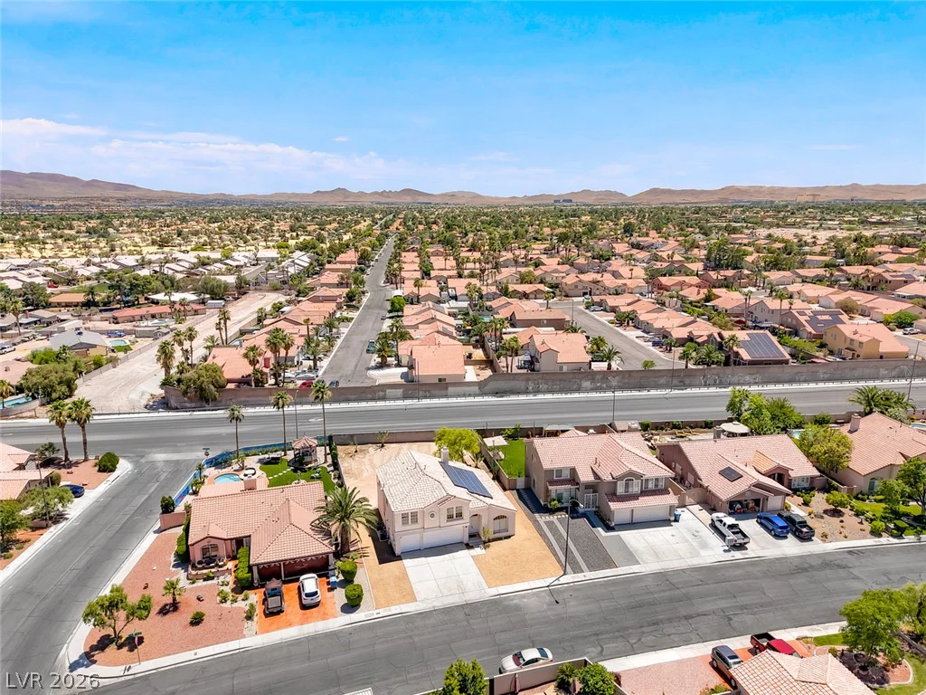 757 Canyon Crest, Las Vegas, NV 89123