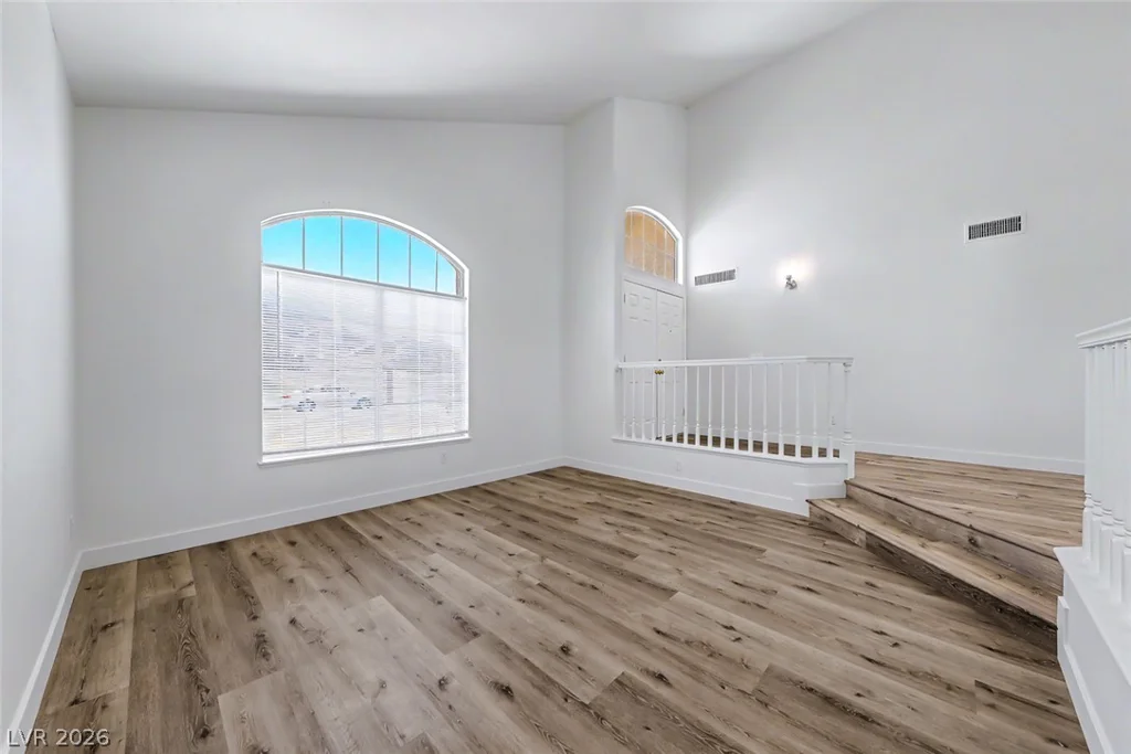757 Canyon Crest, Las Vegas, NV 89123
