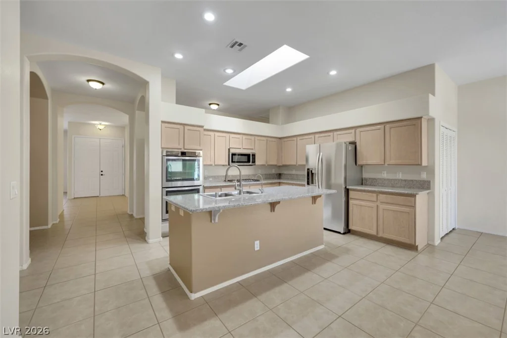 10412 FALLS CHURCH, Las Vegas, NV 89144