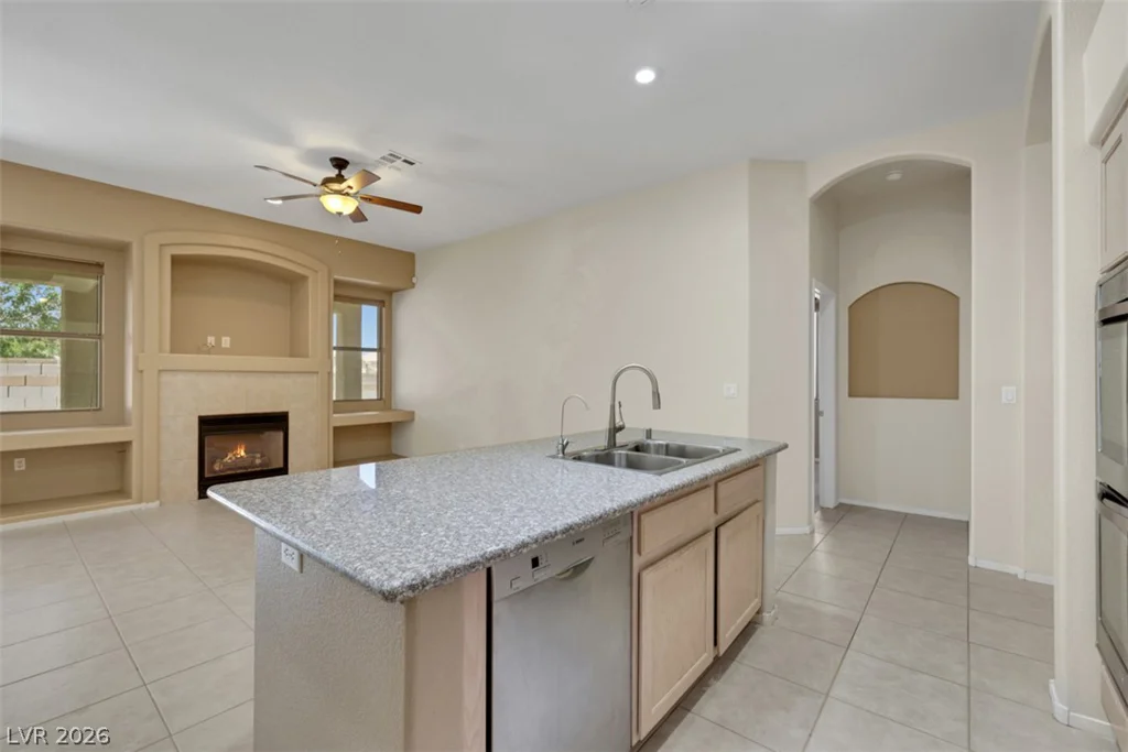 10412 FALLS CHURCH, Las Vegas, NV 89144