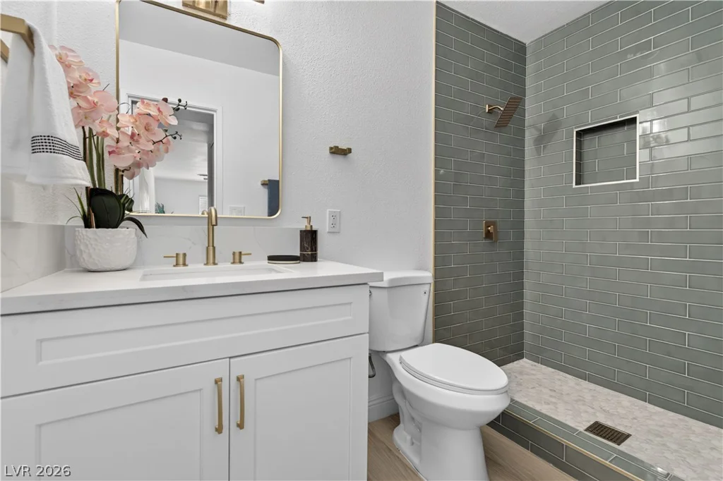 4193 Paramount, Las Vegas, NV 89115