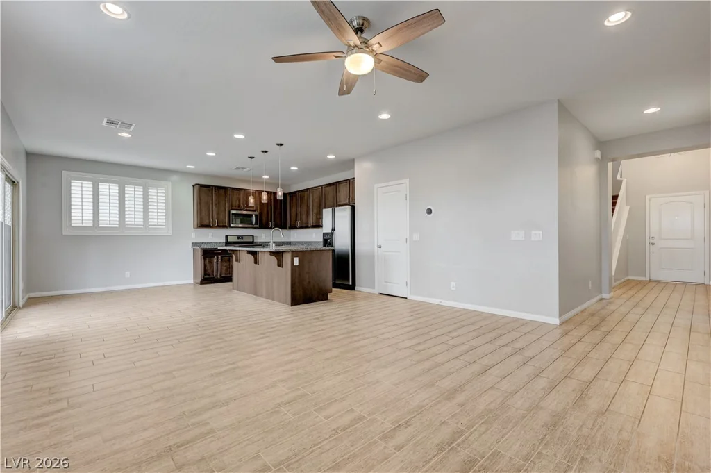 6844 Pivot Point, Las Vegas, NV 89148