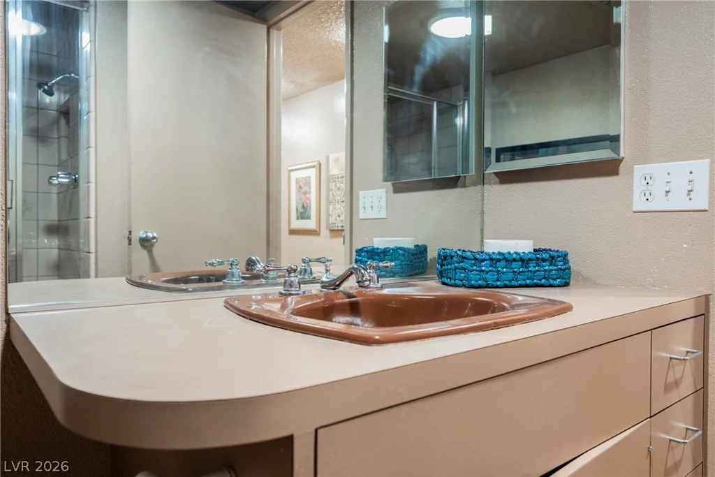 3823 Sinclair, Las Vegas, NV 89121