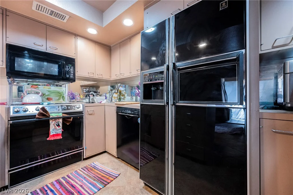 3823 Sinclair, Las Vegas, NV 89121