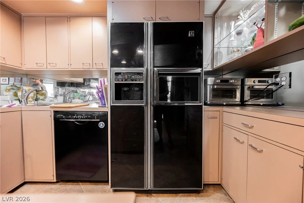 3823 Sinclair, Las Vegas, NV 89121