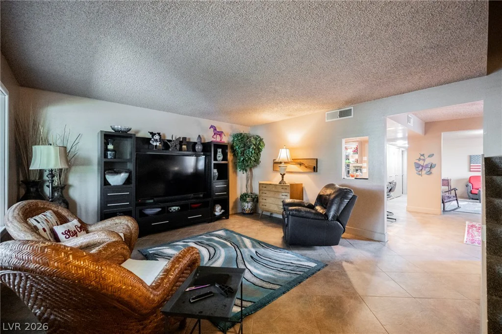 3823 Sinclair, Las Vegas, NV 89121