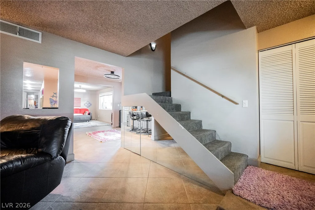 3823 Sinclair, Las Vegas, NV 89121