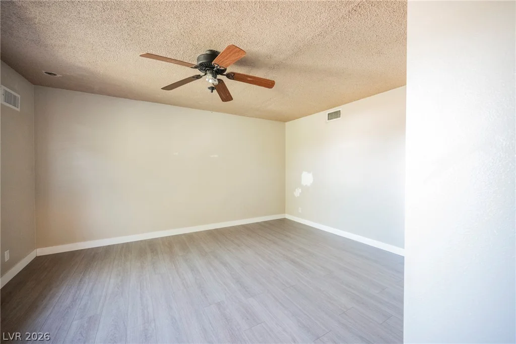 3823 Sinclair, Las Vegas, NV 89121