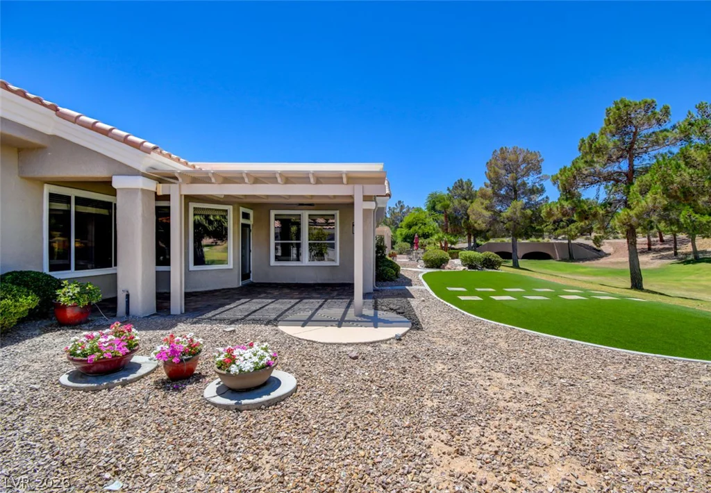 3001 Swan Hill, Las Vegas, NV 89134