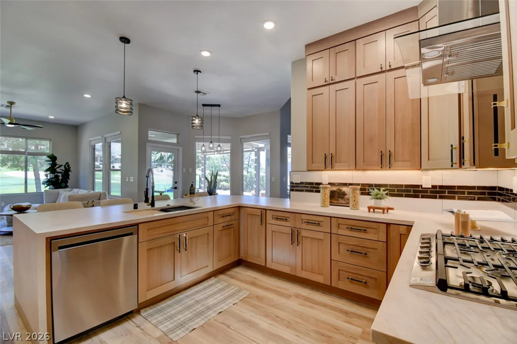 3001 Swan Hill, Las Vegas, NV 89134