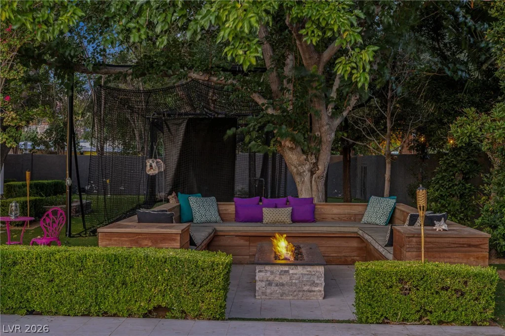 2809 Brown, Las Vegas, NV 89107