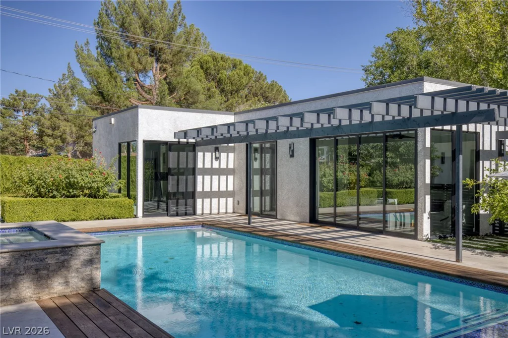 2809 Brown, Las Vegas, NV 89107