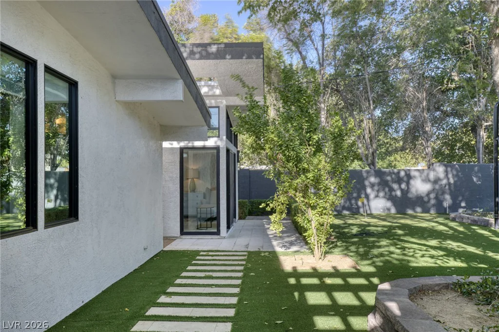 2809 Brown, Las Vegas, NV 89107