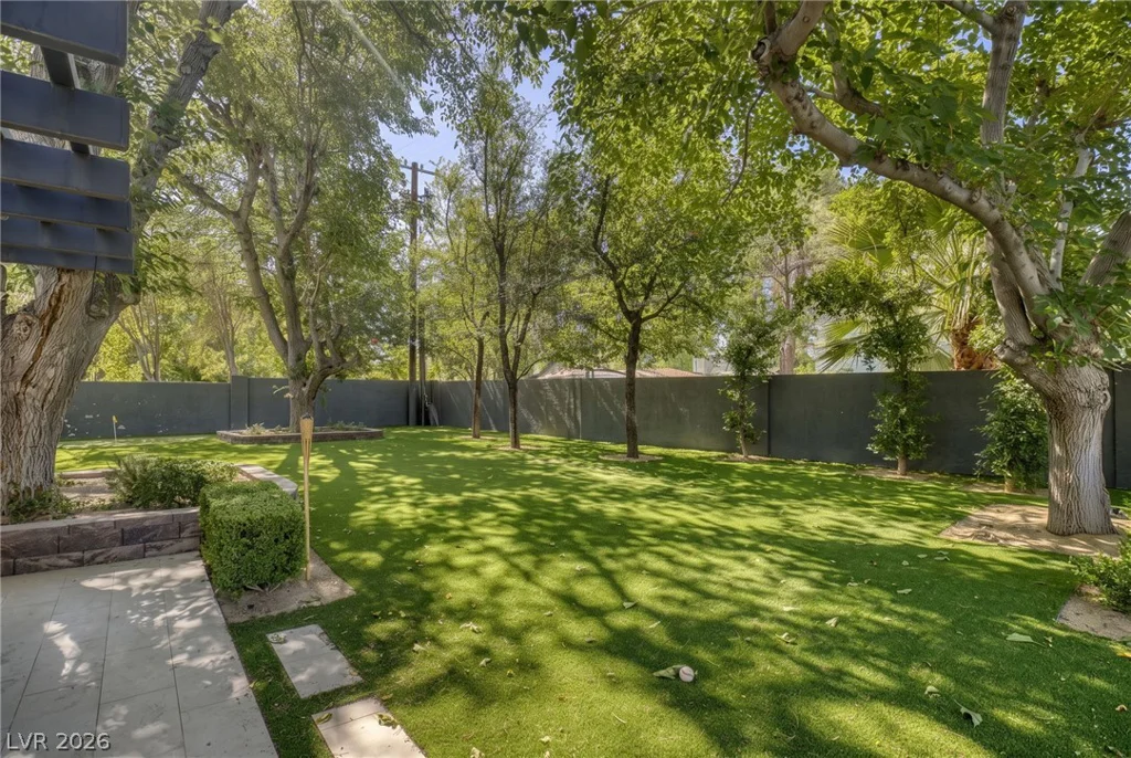 2809 Brown, Las Vegas, NV 89107