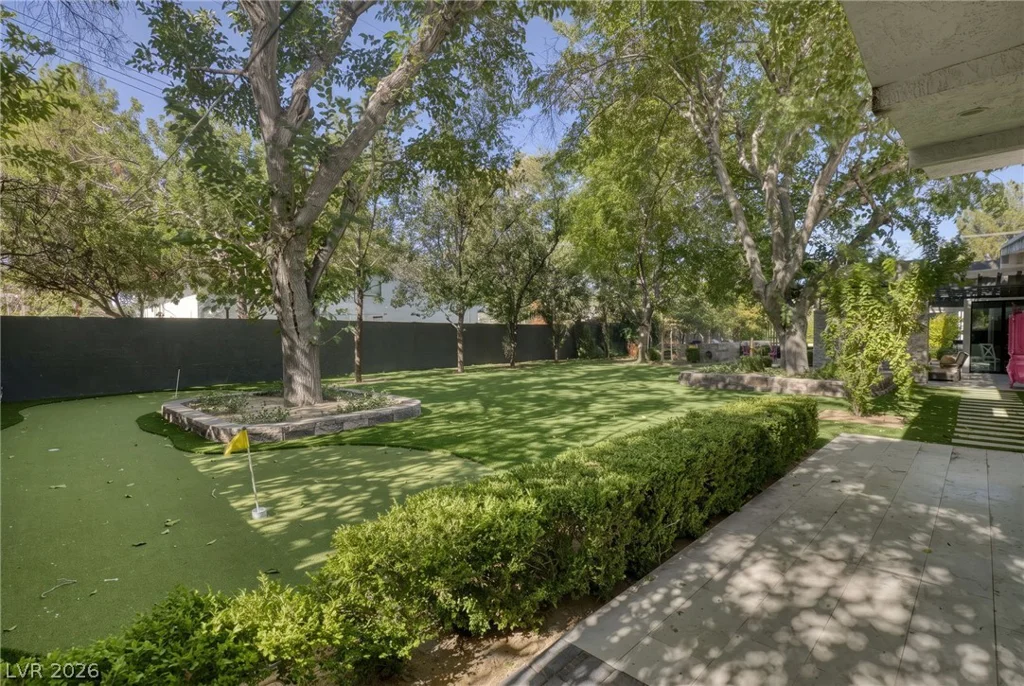 2809 Brown, Las Vegas, NV 89107
