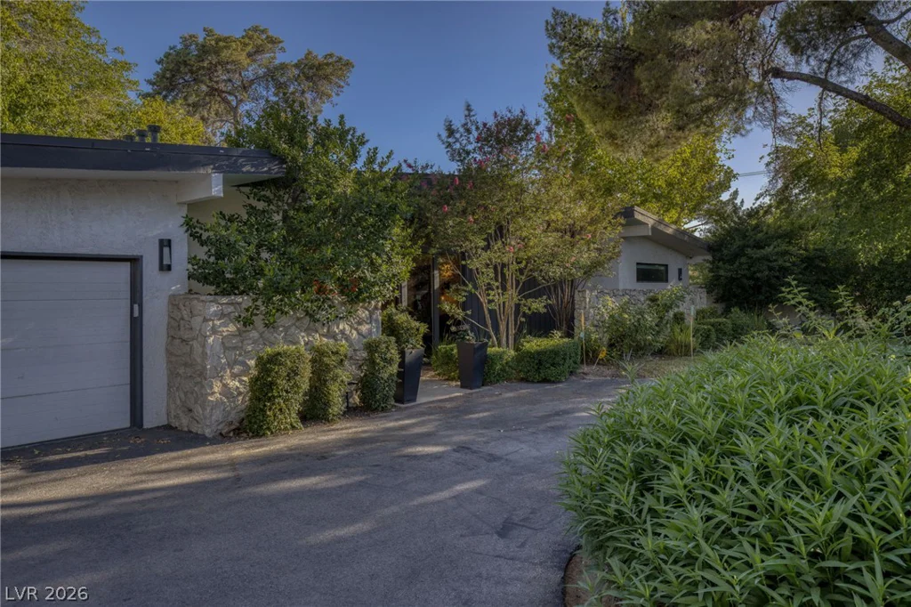 2809 Brown, Las Vegas, NV 89107