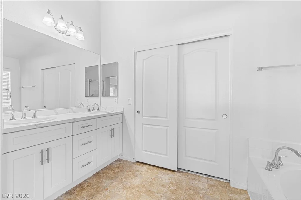 304 Iron Summit, North Las Vegas, NV 89031