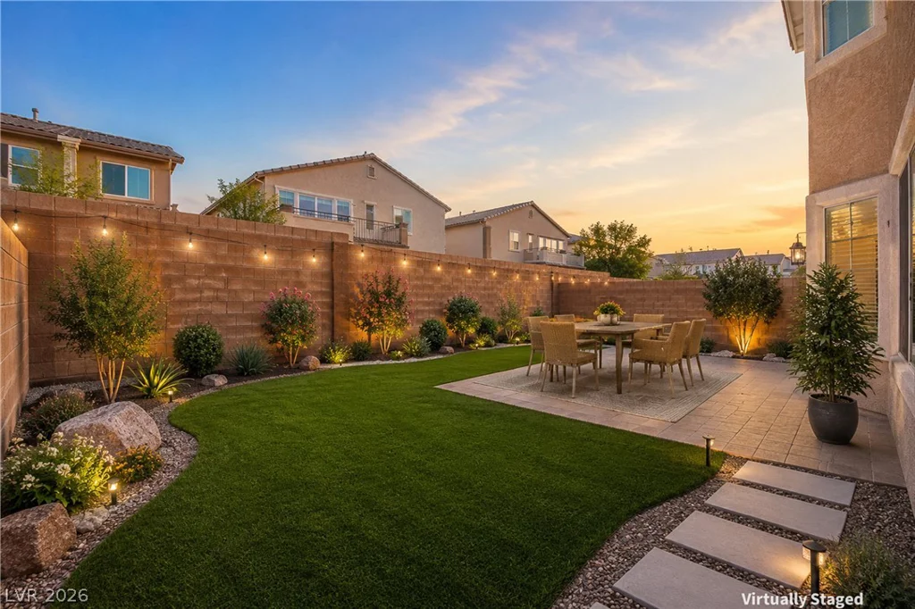 304 Iron Summit, North Las Vegas, NV 89031