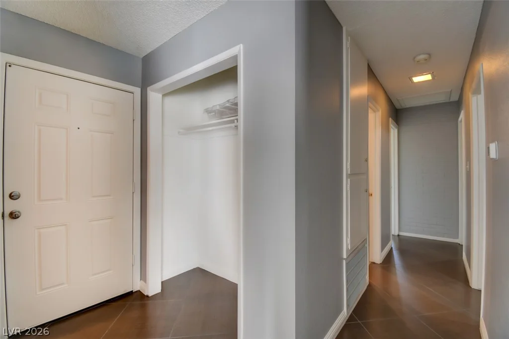 108 Hollyhock, Las Vegas, NV 89107
