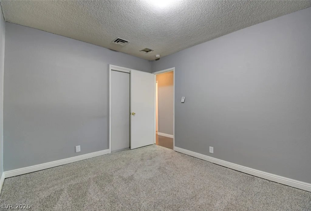 108 Hollyhock, Las Vegas, NV 89107