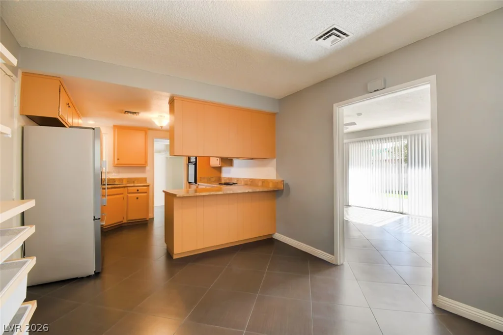 108 Hollyhock, Las Vegas, NV 89107