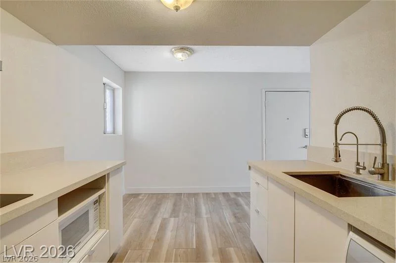 3841 Daisy, Las Vegas, NV 89119