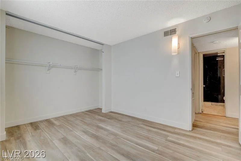 3841 Daisy, Las Vegas, NV 89119