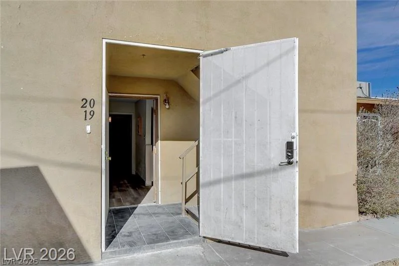 3841 Daisy, Las Vegas, NV 89119
