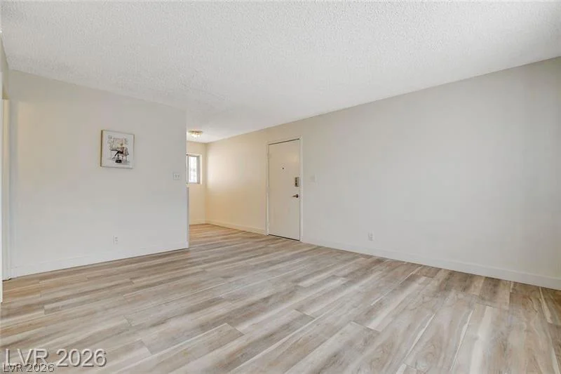 3841 Daisy, Las Vegas, NV 89119