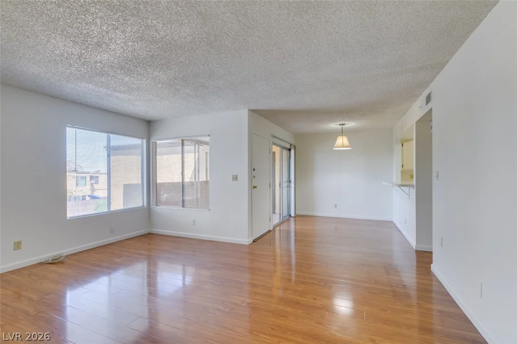 1404 Santa Anita, Las Vegas, NV 89119