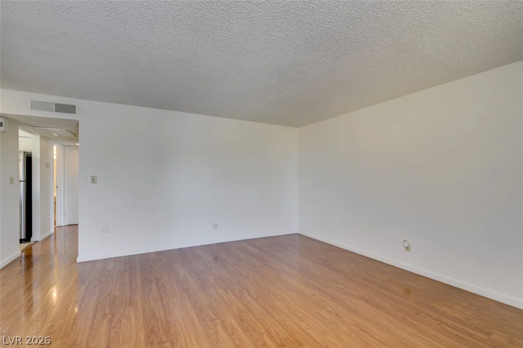 1404 Santa Anita, Las Vegas, NV 89119