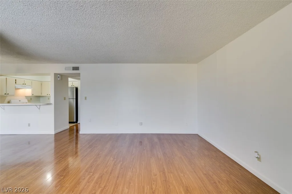 1404 Santa Anita, Las Vegas, NV 89119