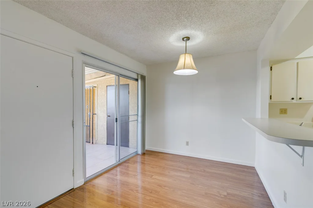 1404 Santa Anita, Las Vegas, NV 89119