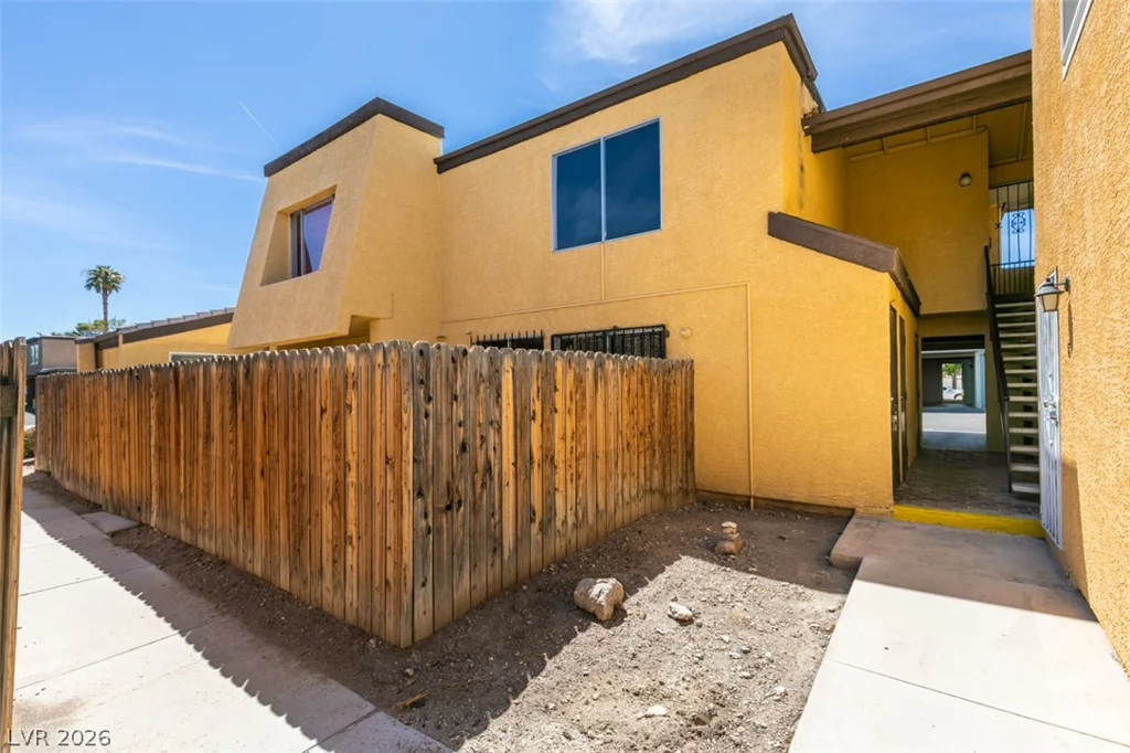 1404 Santa Anita, Las Vegas, NV 89119