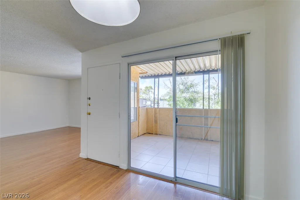 1404 Santa Anita, Las Vegas, NV 89119
