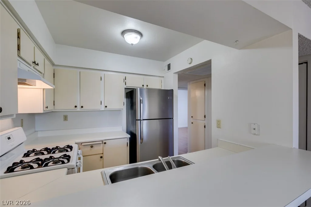 1404 Santa Anita, Las Vegas, NV 89119