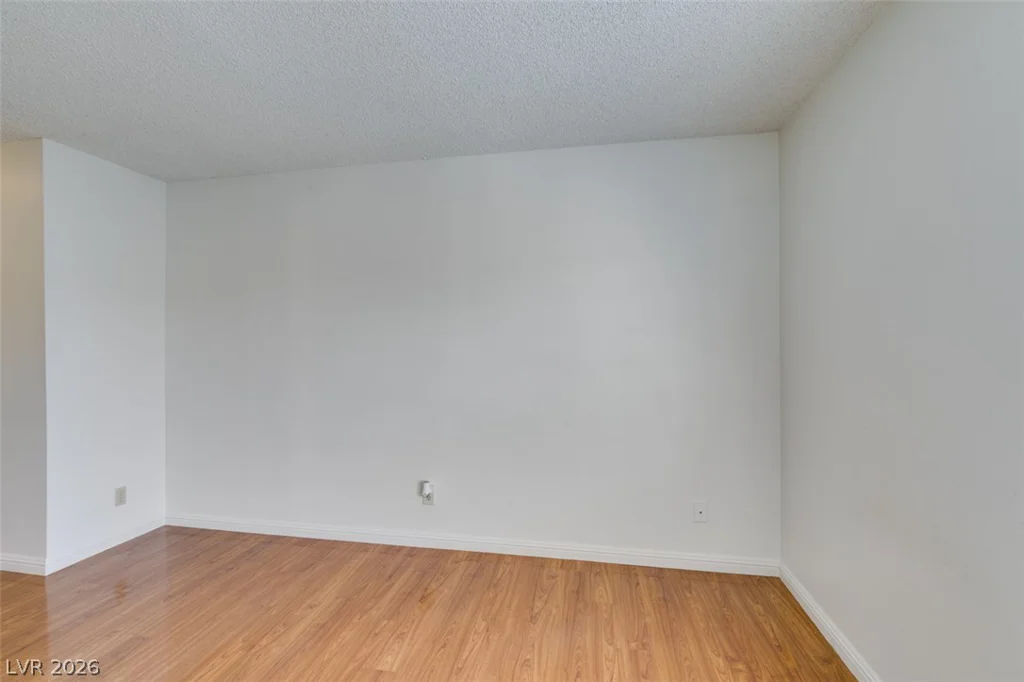 1404 Santa Anita, Las Vegas, NV 89119
