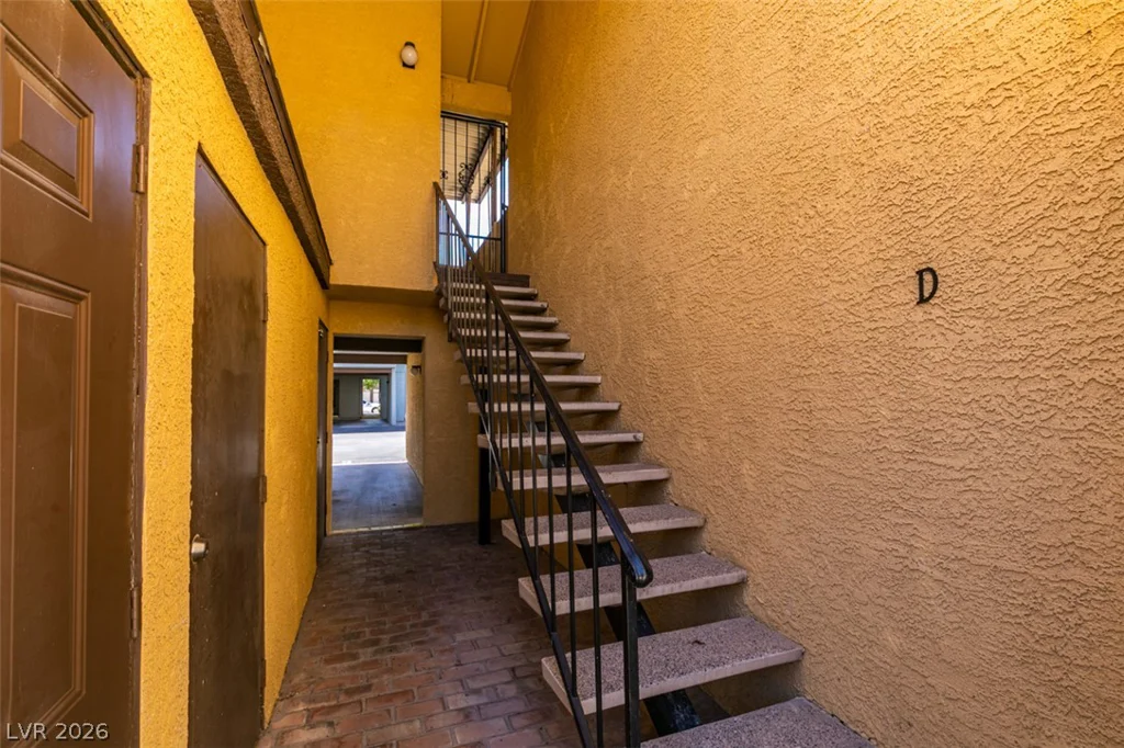 1404 Santa Anita, Las Vegas, NV 89119