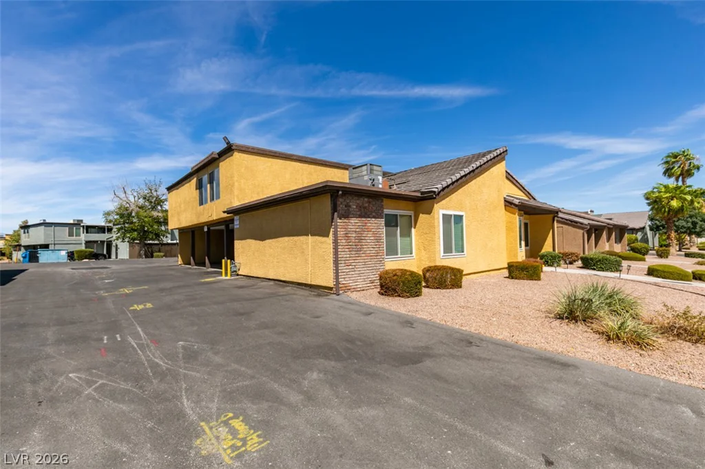 1404 Santa Anita, Las Vegas, NV 89119
