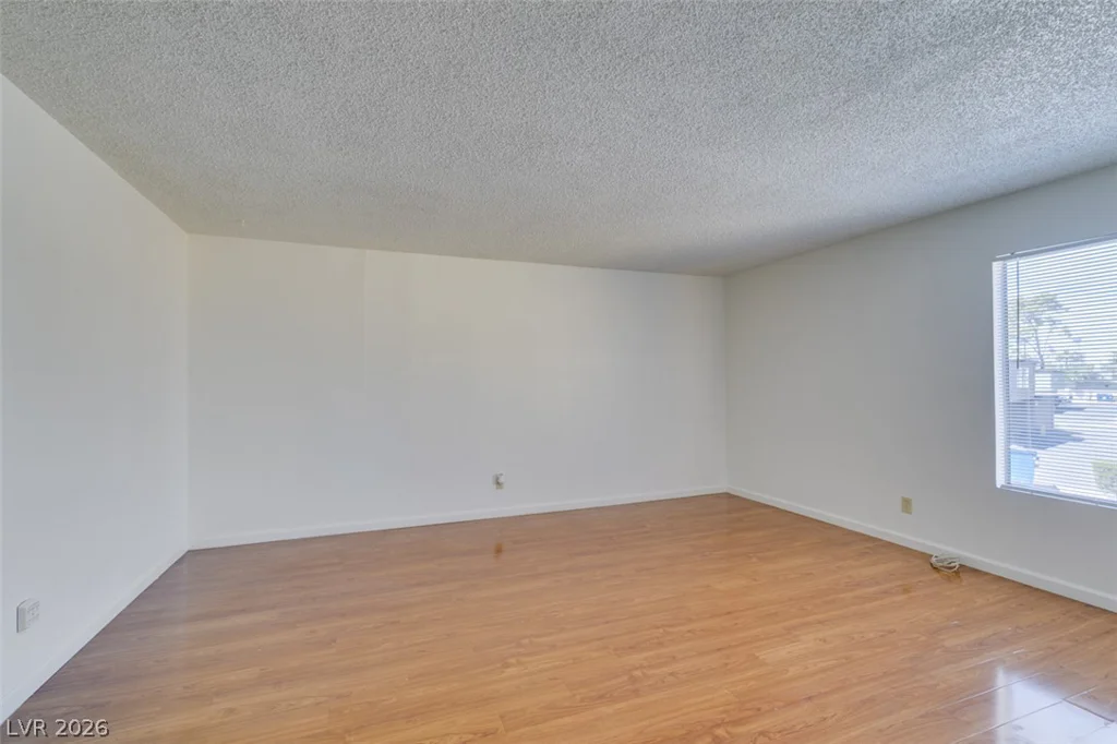 1404 Santa Anita, Las Vegas, NV 89119