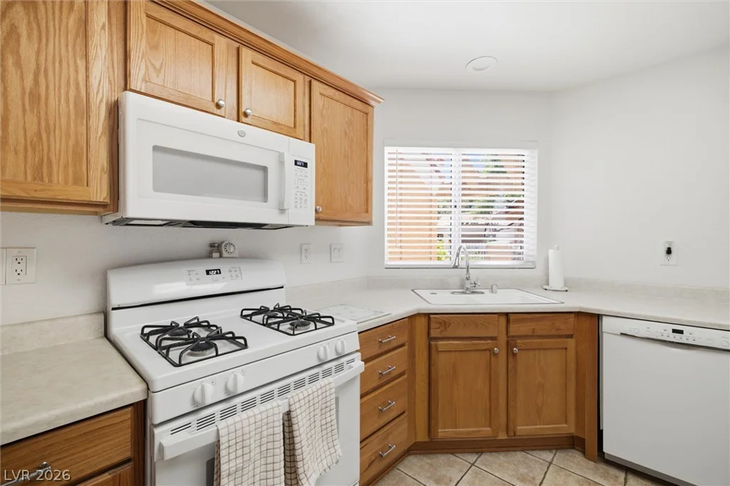 9052 Gemstone, Las Vegas, NV 89134