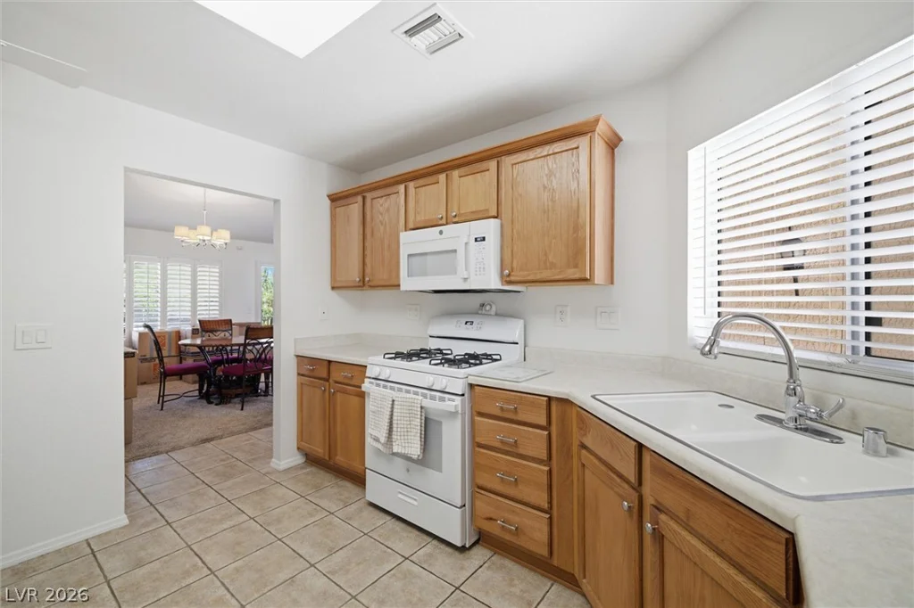 9052 Gemstone, Las Vegas, NV 89134