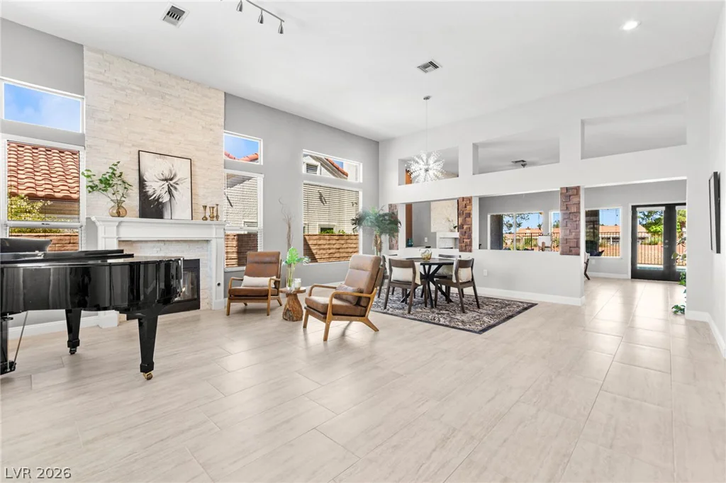 2900 Crown Ridge, Las Vegas, NV 89134