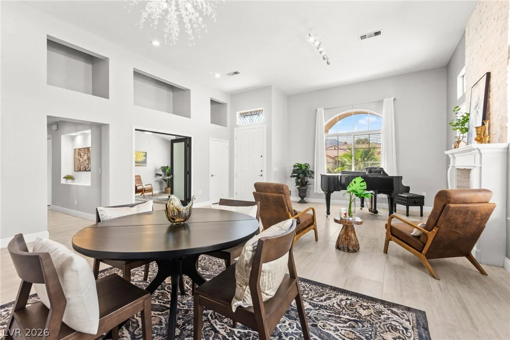 2900 Crown Ridge, Las Vegas, NV 89134