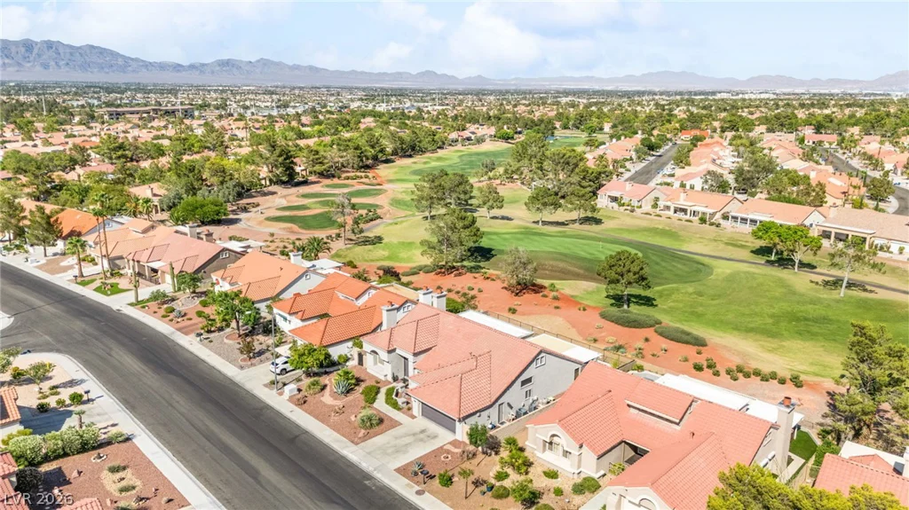 2900 Crown Ridge, Las Vegas, NV 89134