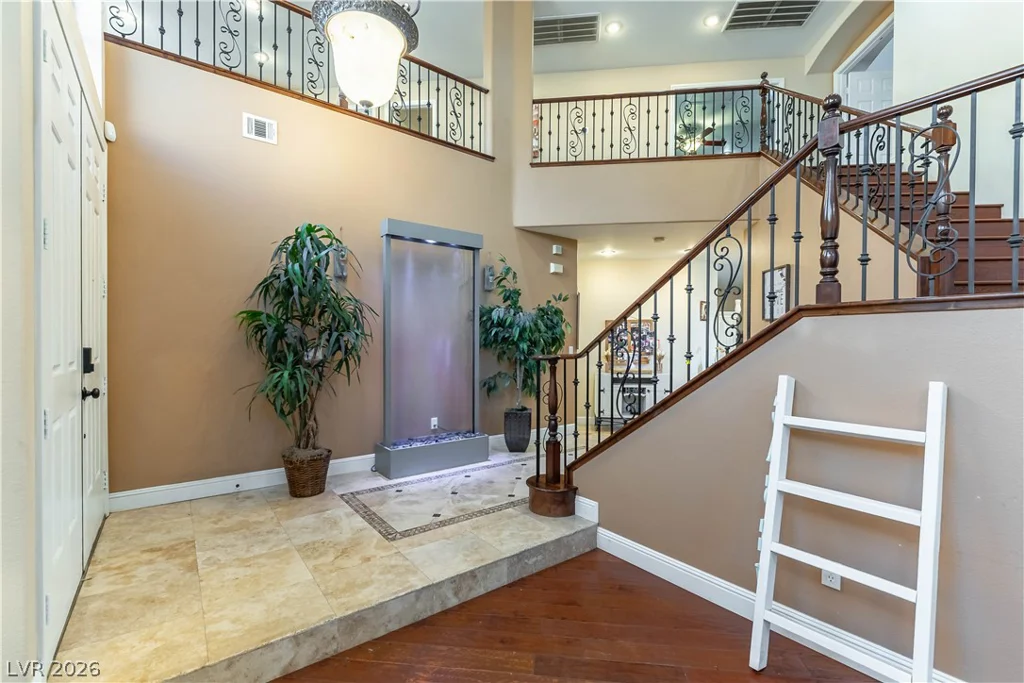 324 Glistening Cloud, Henderson, NV 89012