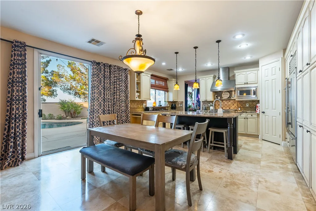 324 Glistening Cloud, Henderson, NV 89012