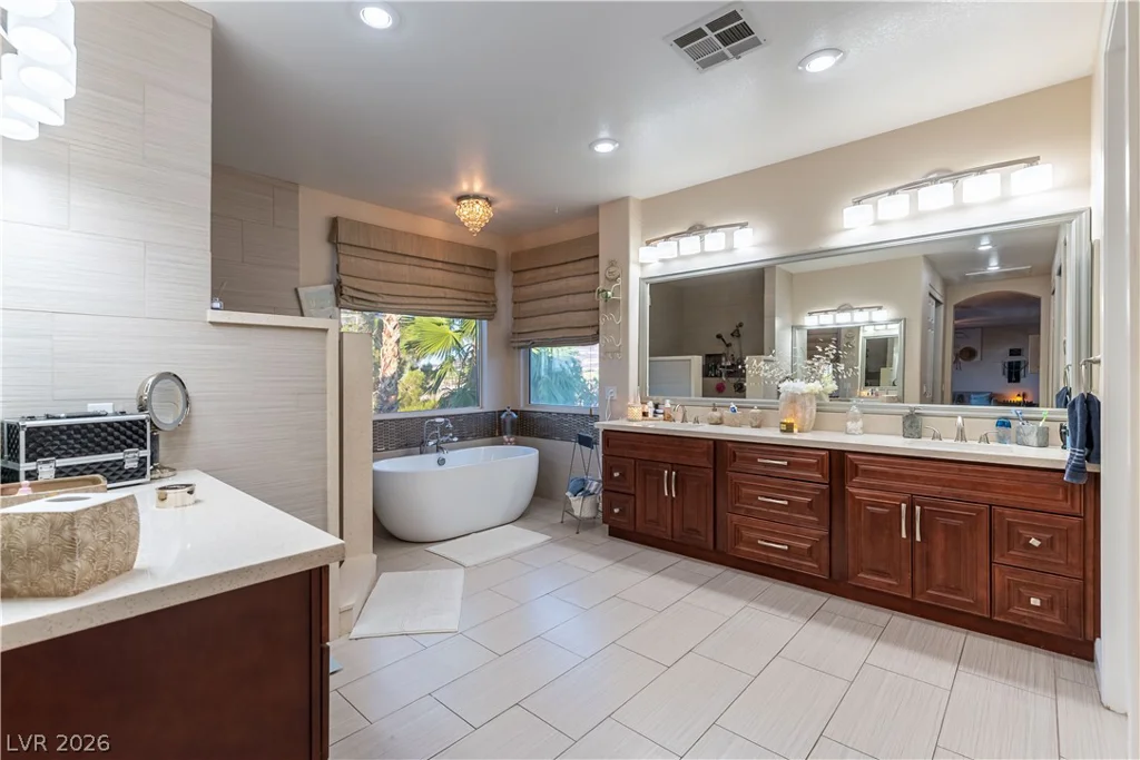 324 Glistening Cloud, Henderson, NV 89012